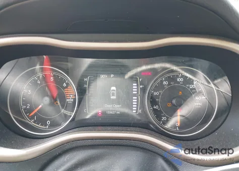 2017 Jeep Cherokee Sport 4X4 from USA, damaged, VIN 1C4PJMAB9HD226531